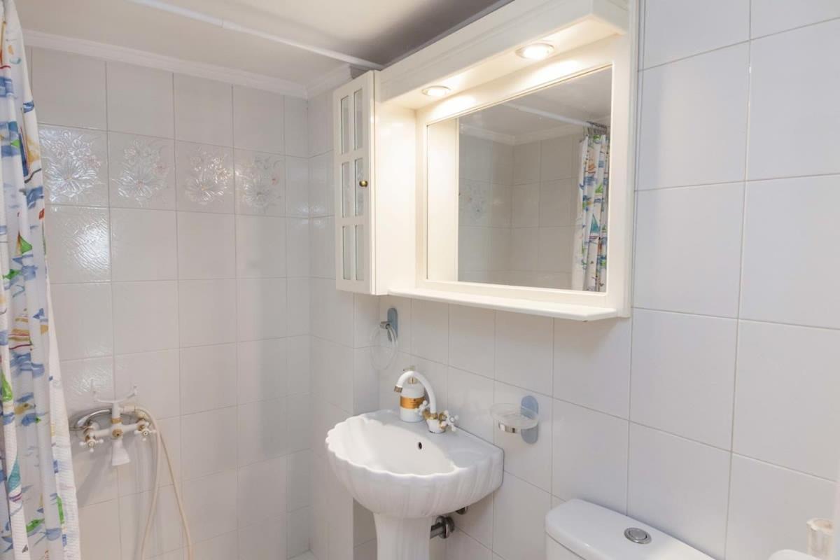 Classical Beauty 3bd In Peacefull Nea Filothei Apartment