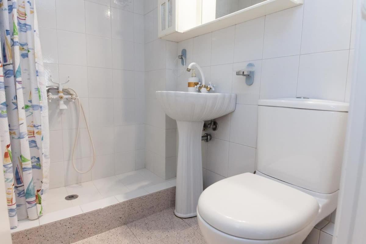 Apartment Classical Beauty 3bd In Peacefull Nea Filothei *