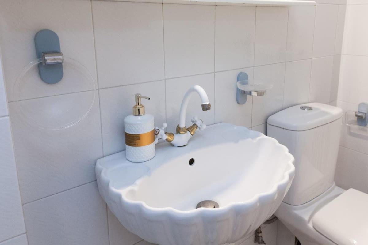 Classical Beauty 3bd In Peacefull Nea Filothei Apartment