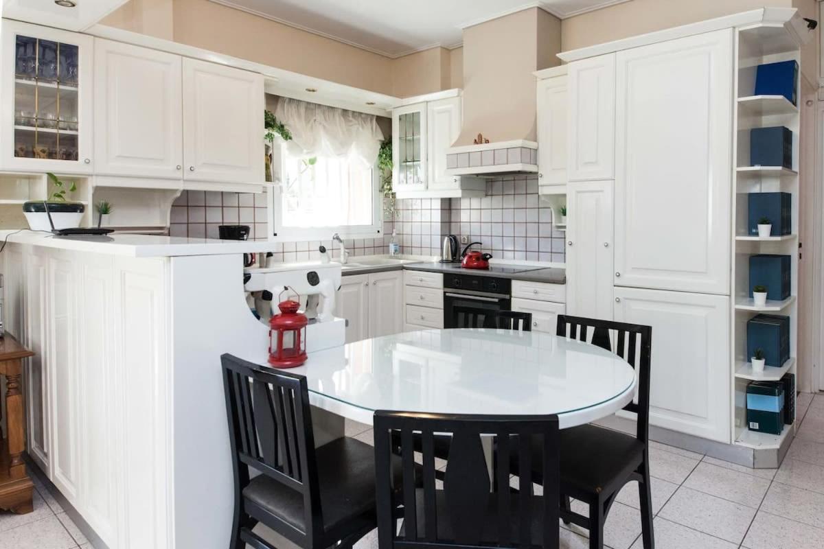 Classical Beauty 3bd In Peacefull Nea Filothei Athens